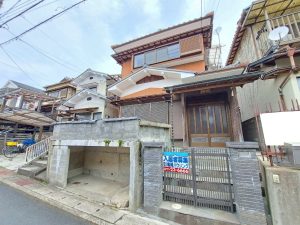 園部町小桜町 借家